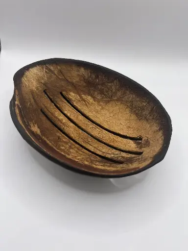 Jabonera en jicara de coco